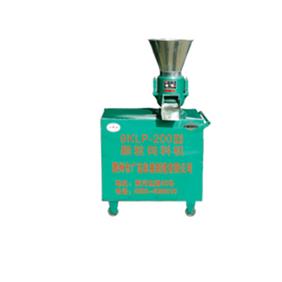 9KLP-200 型箱式顆粒飼料機1